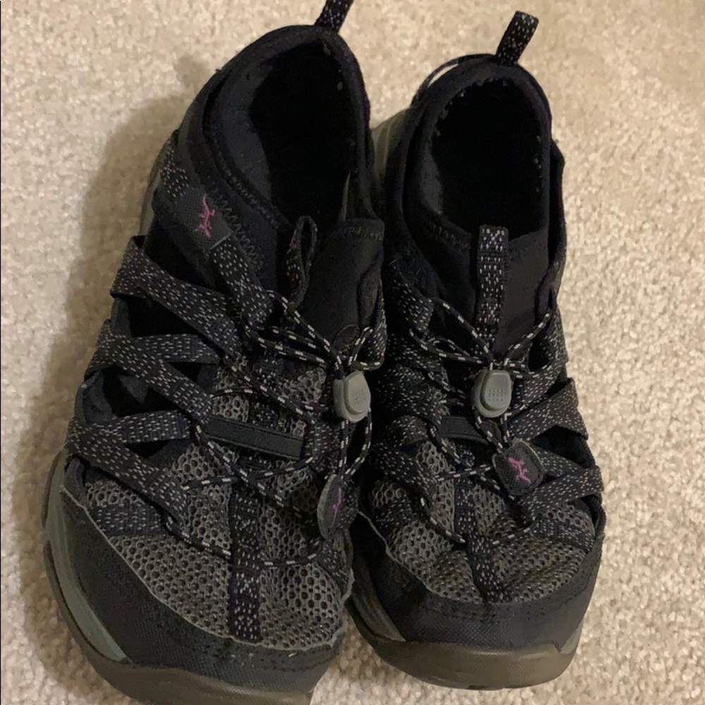 Women’s Chaco shoes